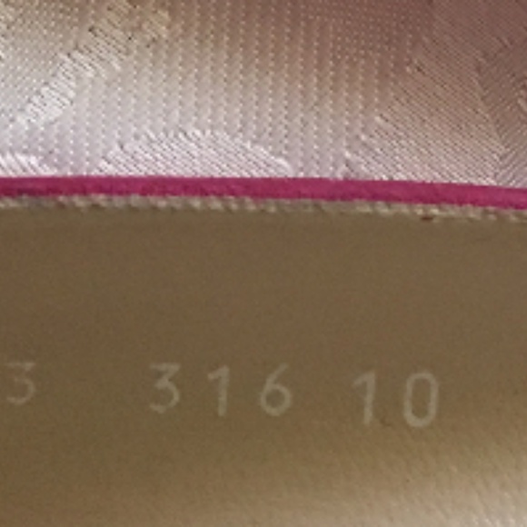 St. John suede low heeled pump size  10AA - Picture 7 of 7